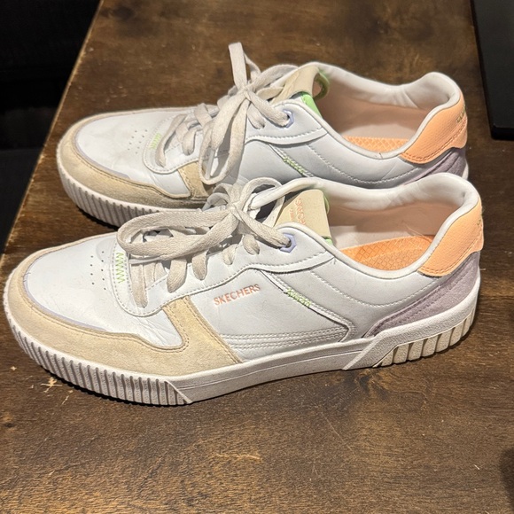 White and Peach Skechers - Picture 3 of 5